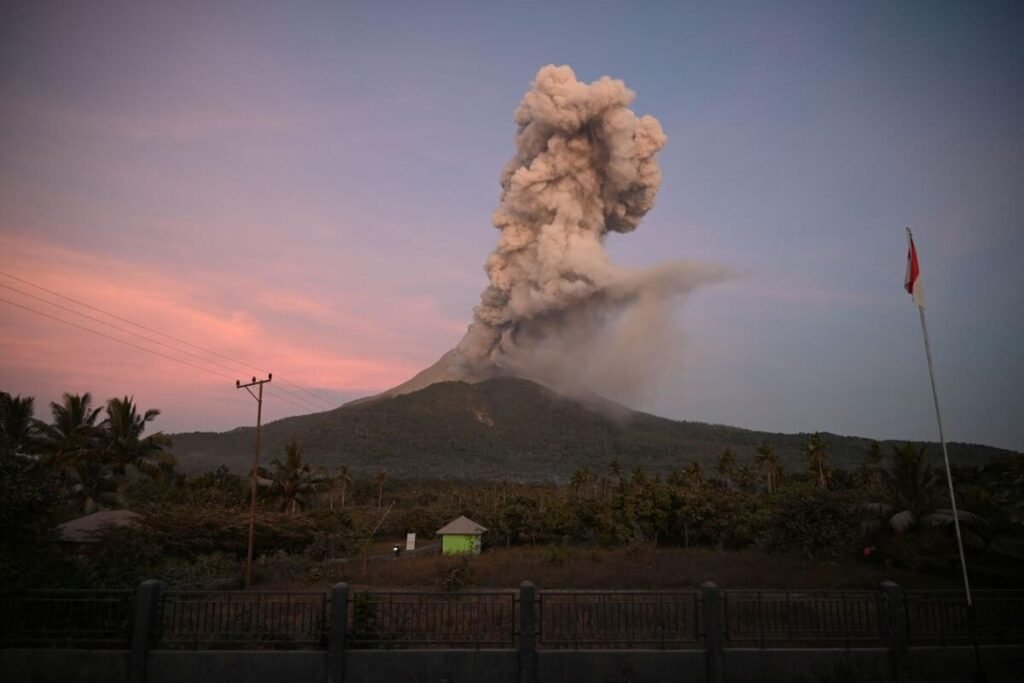 Alert Level Raised After Six Killed By Major Indonesian Volcano Eruption