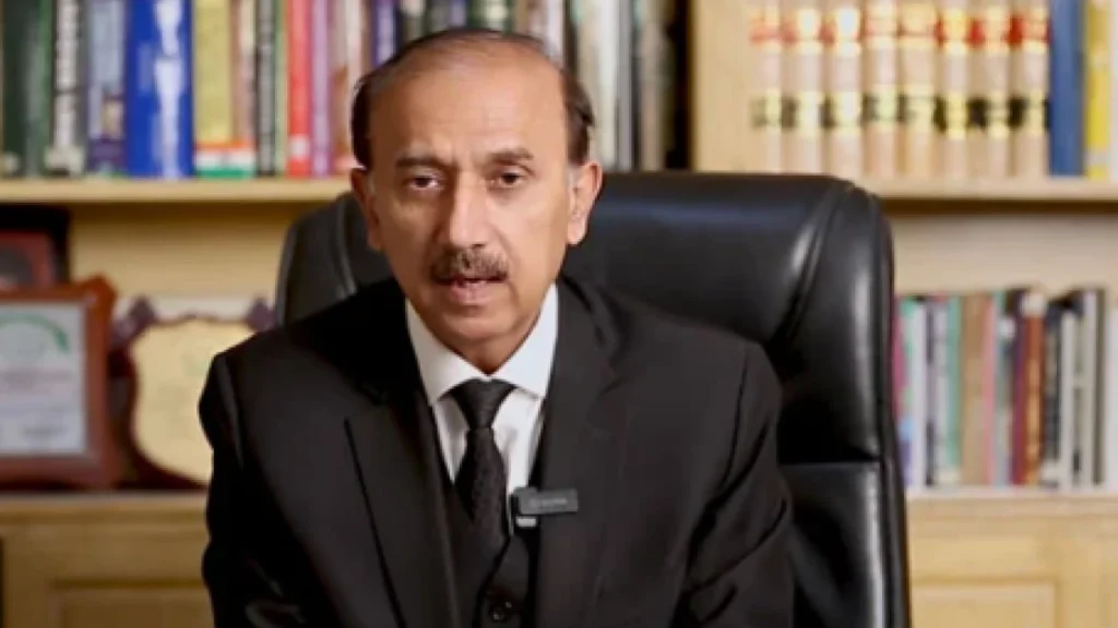 Shoaib Shaheen Accuses Police of Targeting PTI Supporters by Checking Mobile Phones