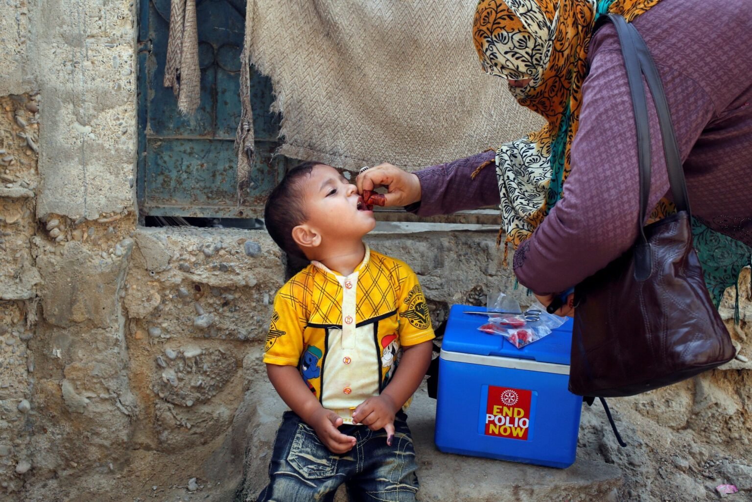 Pakistan Wraps Up Polio Drive with Colourful Public Activities