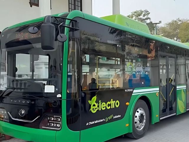 CM Maryam Nawaz Launches Eco-Friendly Electric Bus Service in Punjab