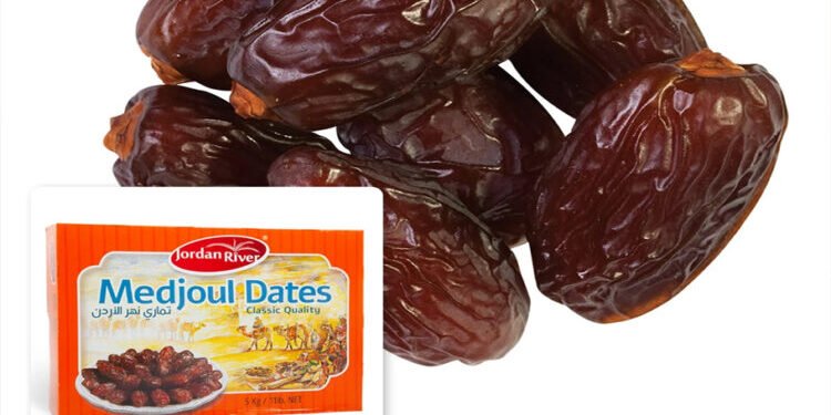 Israeli Dates in Local Markets? Here’s How to Check Before You Buy