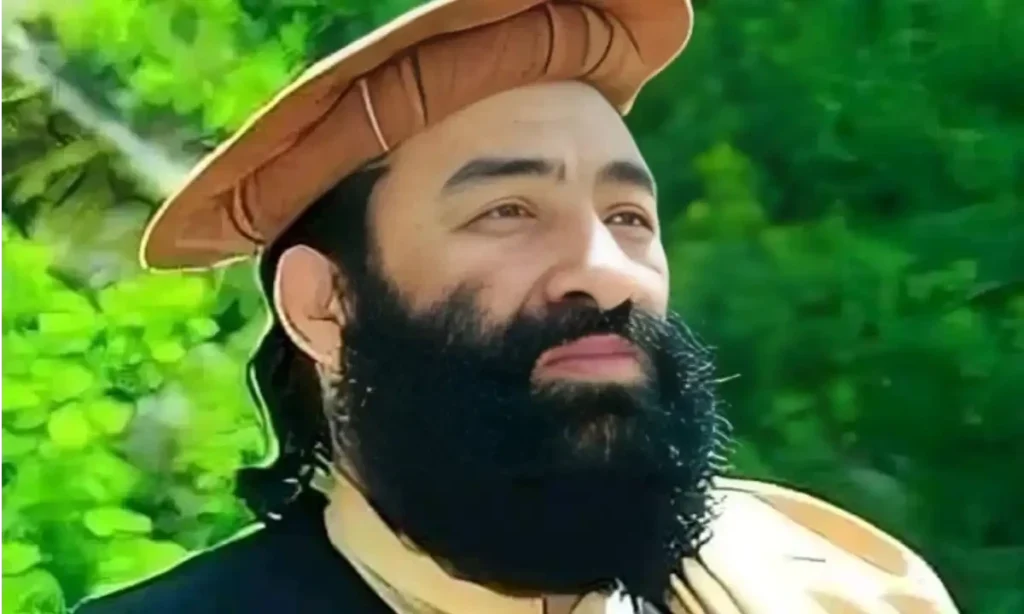 Explosion in Peshawar Injures Mufti Munir Shakir and Three Others