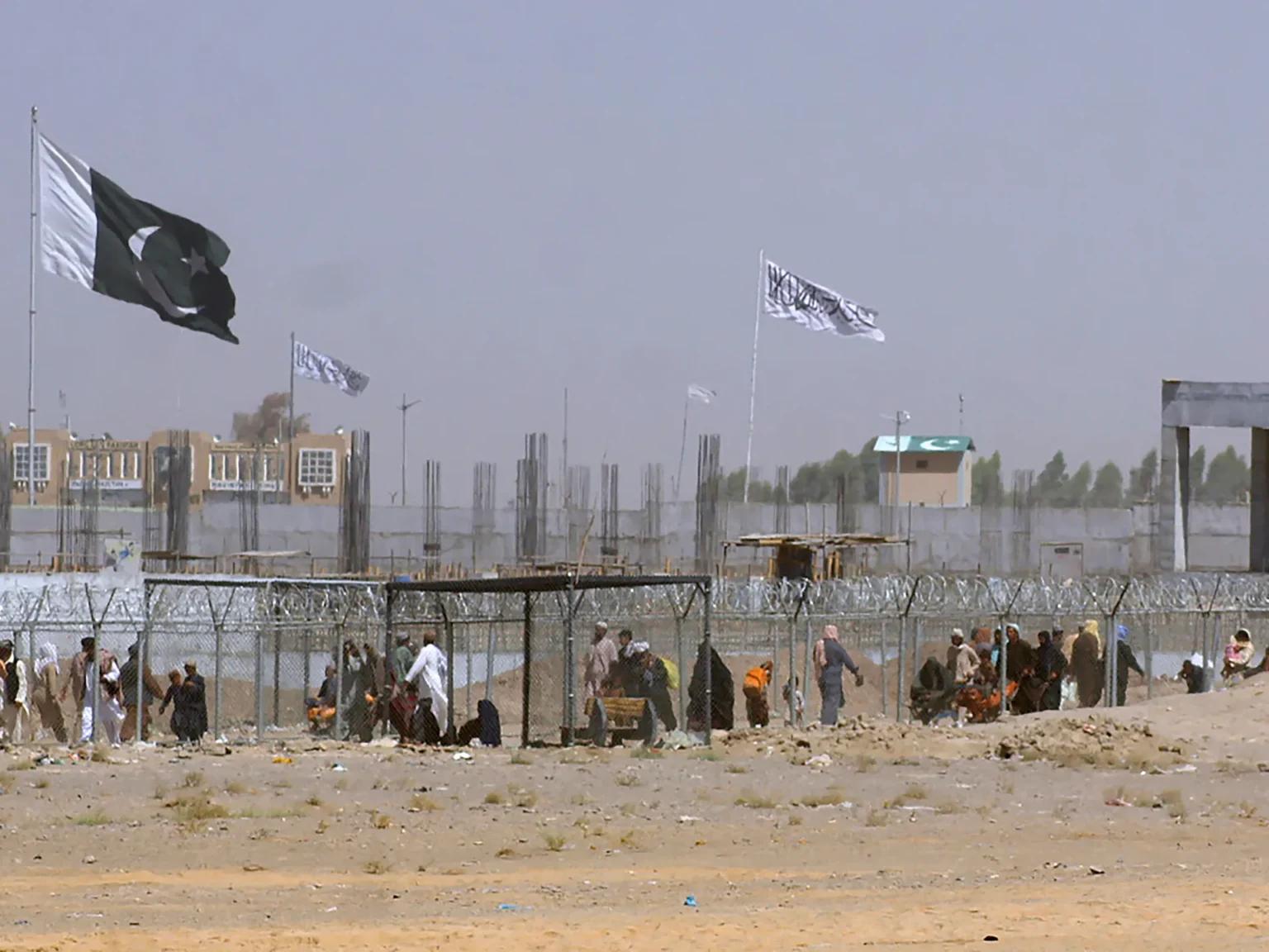 Clashes Erupt at Torkham as Pakistan-Afghanistan Border Tensions Escalate