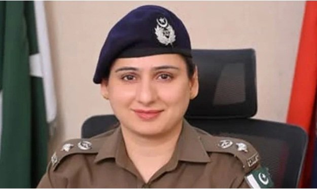 Punjab Police’s SP Aisha Butt to Receive ‘Excellence in Performance Award’ 2025 in Scotland
