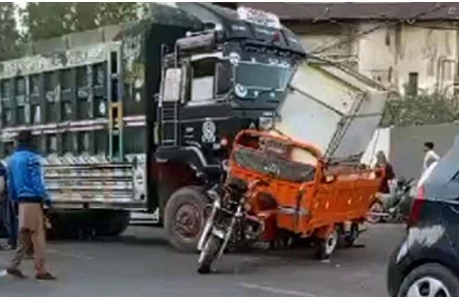 Section 144 Enforced: Karachi Bans Heavy Vehicles During Daytime