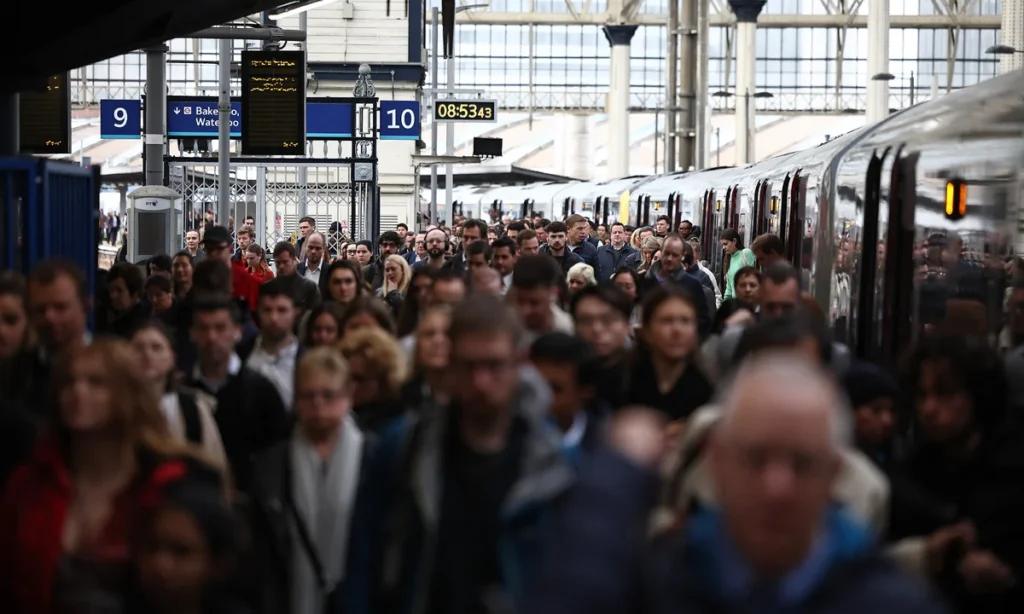 UK Among Lowest in Global Wellbeing Rankings, Raising Alarms for Youth Mental Health