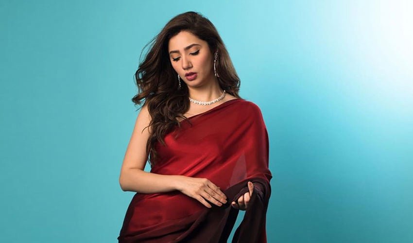 Mahira Khan Shines in Upcoming Eid Release Love Guru, Responds to Bollywood Comparison