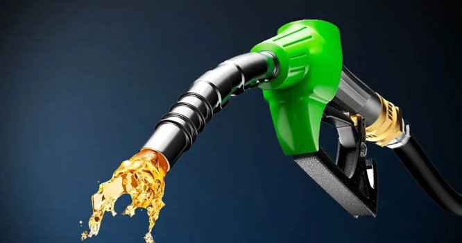Govt Reduces Diesel Price by Rs2, Keeps Petrol Rate Unchanged Amid IFEM Hike petrol price cut offset by taxes in Pakistan