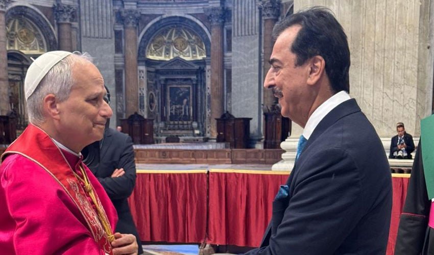 Gilani Represents Pakistan at Pope Leo’s Inauguration at the Vatican