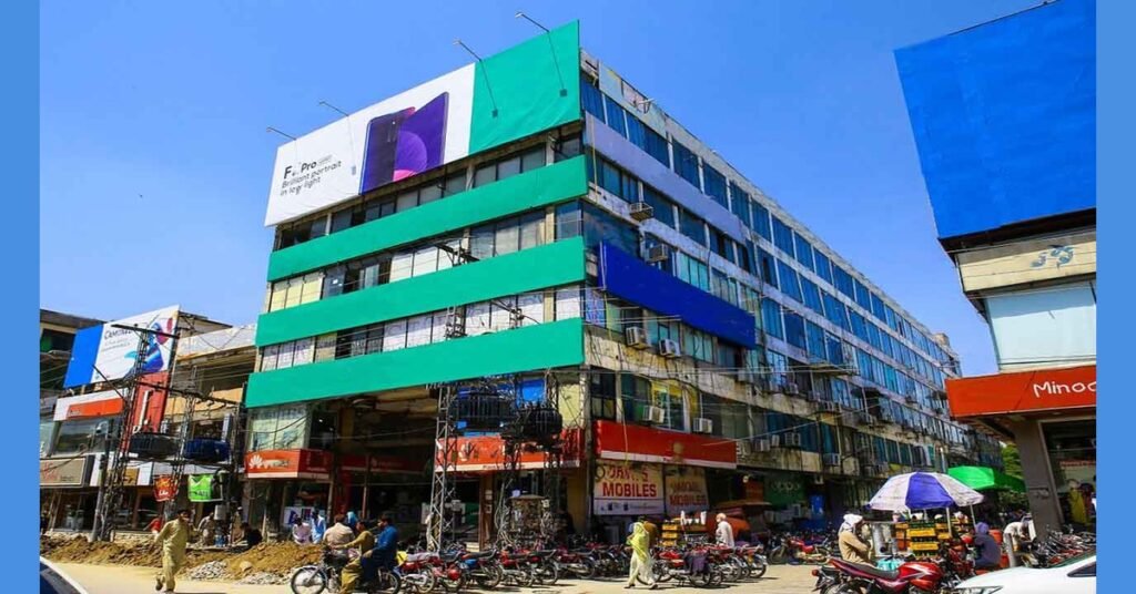 PTA Raids Rawalpindi’s Singapore Plaza Over Illegal IMEI Tampering, Patched Phones