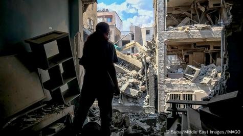 Israel Strikes New Targets in Tehran Following Evacuation Orders in Densely Populated District