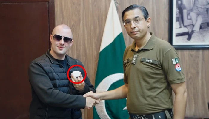 Jhelum Police Recover Influencer Lord Miles’ Lost AirPods Tracked from Dubai