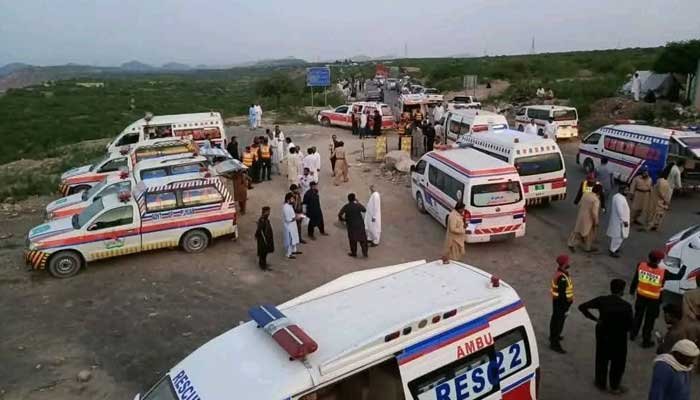 PM Shehbaz, Balochistan CM Vow Justice After Brutal Killing of Bus Passengers in Balochistan