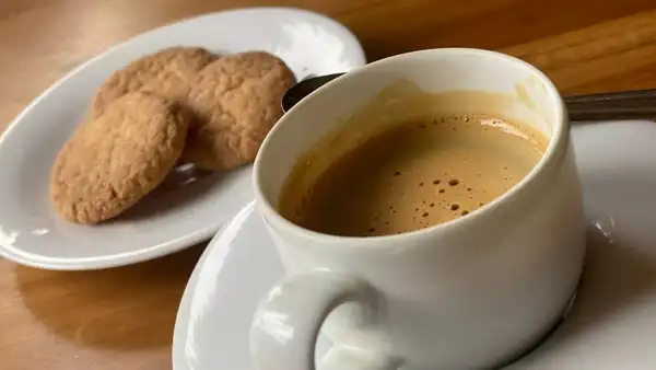 Tea and Biscuits Combo May Spike Blood Sugar, Trigger Cravings
