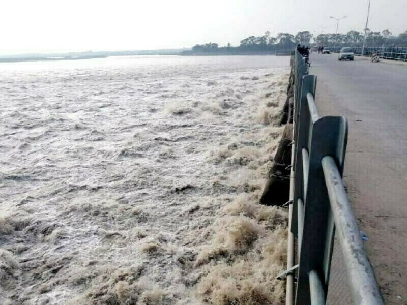 Rising Water Levels in Sindh: High-Level Flood Recorded at Guddu Barrage High level floods alert for Sindh