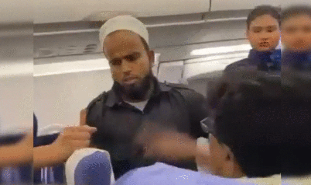 Muslim Passenger Slapped During Panic Attack on Domestic Indian Flight, Sparking Outrage Muslim passenger panic attack incident