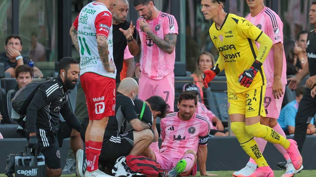 Messi Diagnosed with Hamstring Discomfort, Confirmed Out of Leagues Cup Match