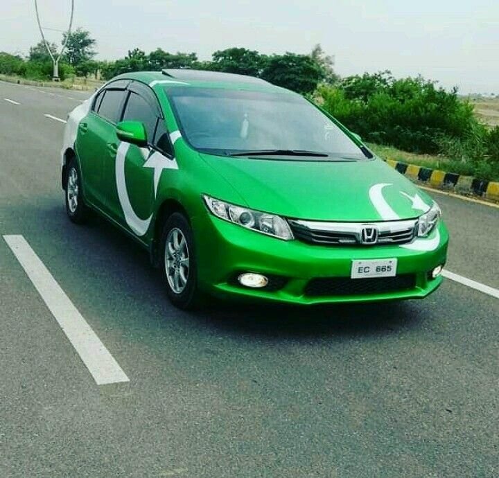 Cars Turn Green and White as Independence Day Spirit Sweeps Across Pakistan