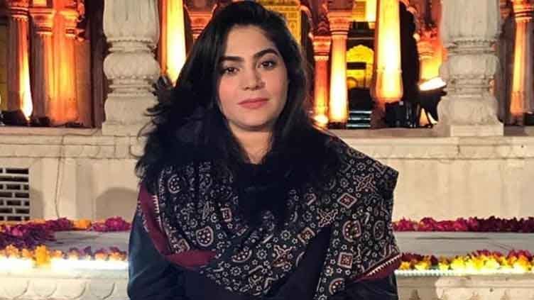 Sanam Marvi Responds to Criticism Over Umrah and Karbala Visits