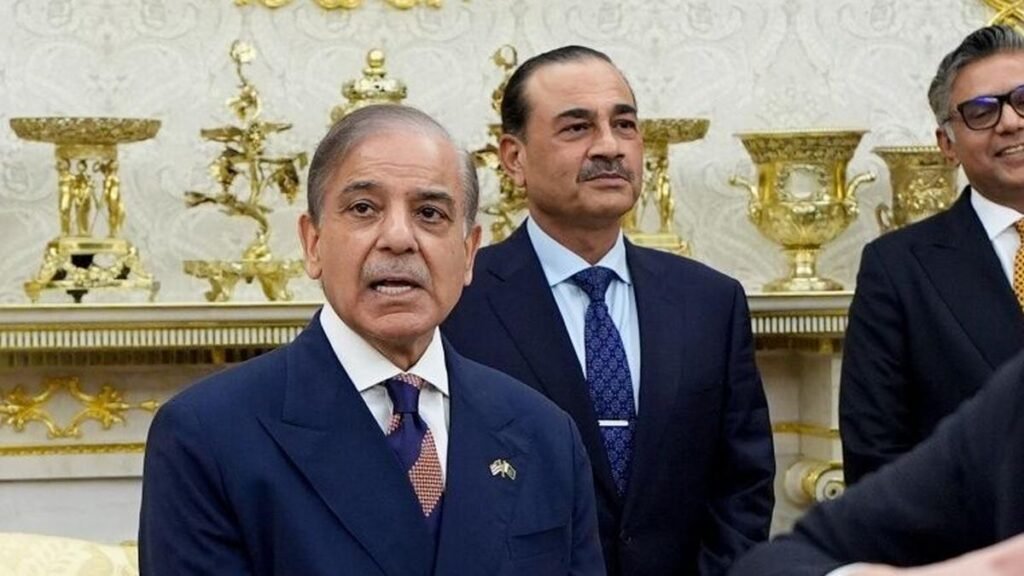 Karachi Woman Seeks Protection After Husband Flees to U.S., Issues Death Threats from Abroad Karachi woman seeks protection after husband Umais Siddiqui flees to U.S., accused of fraud, abuse, and issuing death threats.