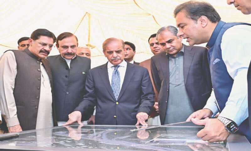 PM Shehbaz Approves Rail Car Project for Twin Cities