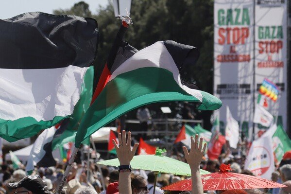 Mass Protests Erupt Across Italy Against Gaza War, Shutting Down Cities and Ports