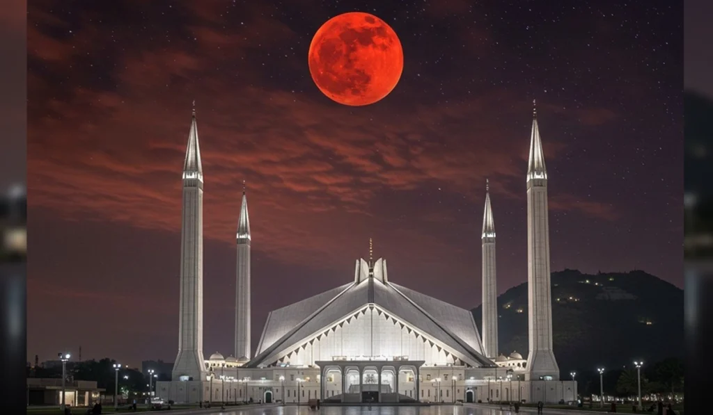Last Supermoon of 2025: When and Where to Watch It in Pakistan