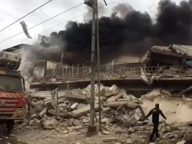 A Garment Factory Collapses in New Karachi After Fire Breaks Out Fire bulldozes garments factory in Karachi