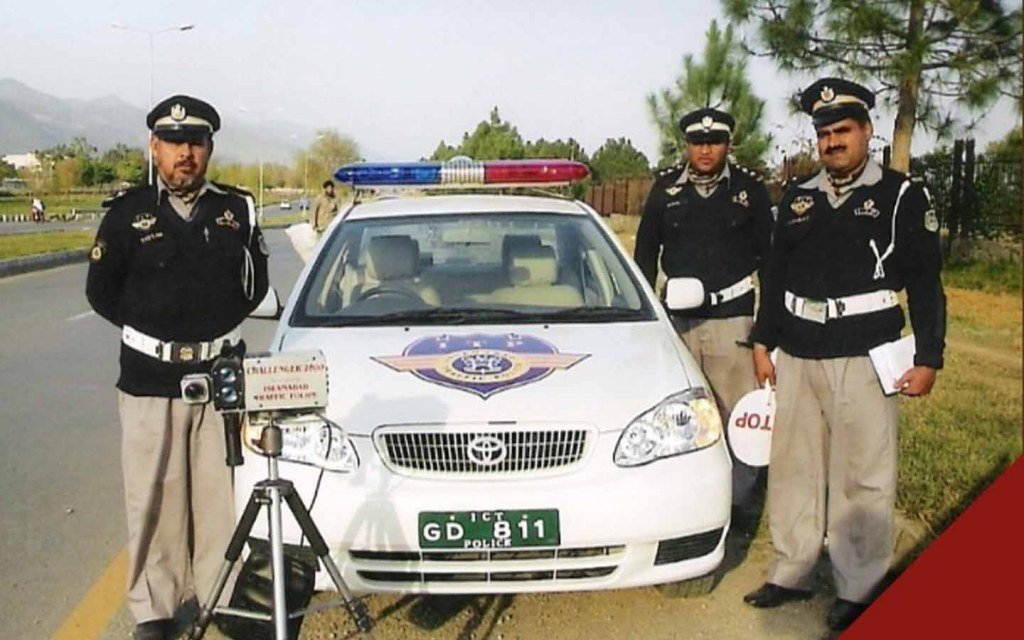 Drivers without license: Islamabad Police Announce Strict Action from 1st of October IHC bars immediate FIRs against unlicensed drivers, directing Islamabad police to issue fines and warnings first.