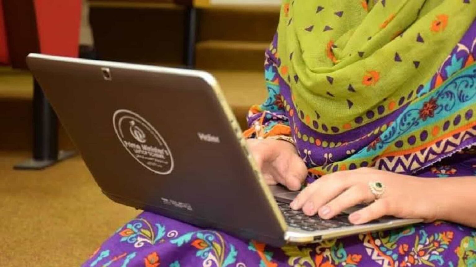 Free Laptop Scheme Announced for Karachi Students