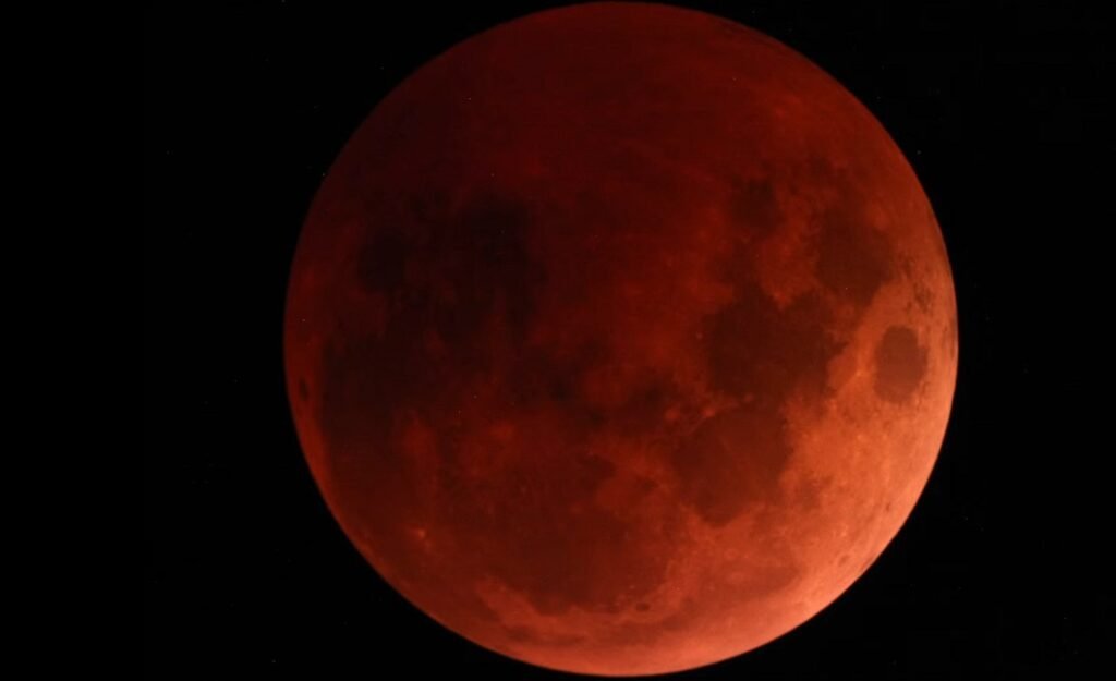 How to watch Rare Blood Moon in Pakistan on September 7? A Total Lunar Eclipse of the Decade Rare Red Moon