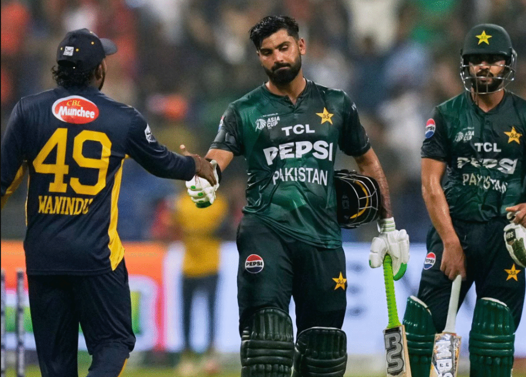 Asia Cup 2025: Nawaz and Talat Shine as Pakistan Beat Sri Lanka to Keep Final Hopes Alive Pakistan vs Sri Lanka Asia Cup 2025