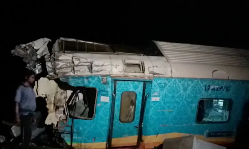 Train Driver dies in Freight Train Collision with Stationary Bogies Near Lahore train accident near Lahore