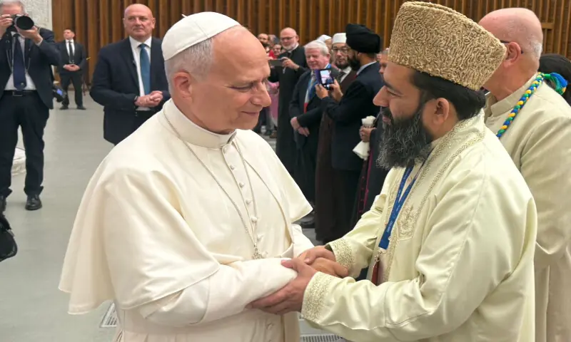 Maulana Abdul Khabir Azad Meets Pope Leo at the Vatican