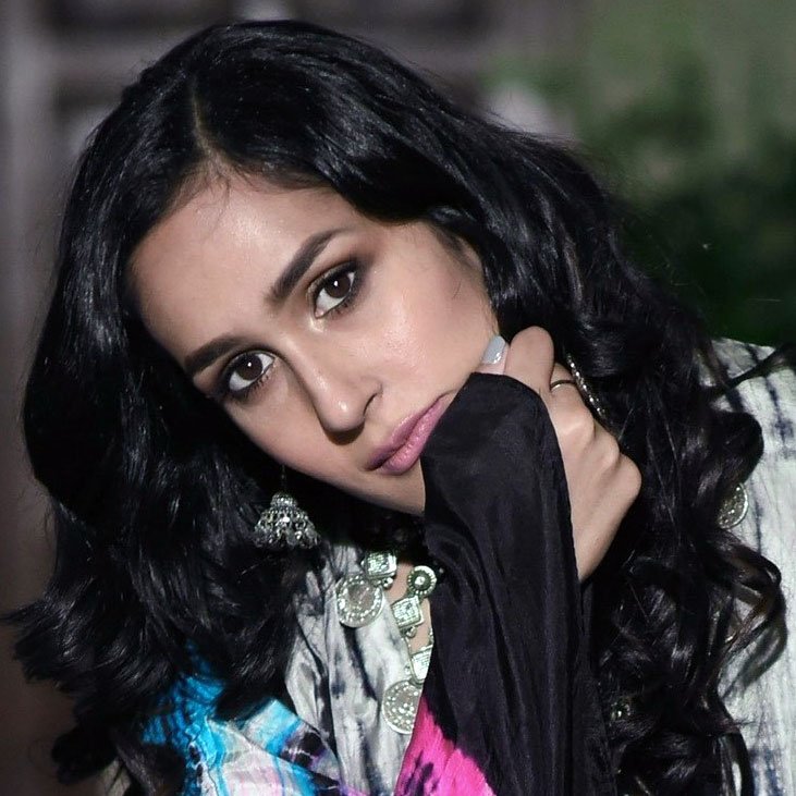 Mira Sethi dares to speak out about Khalilur Rehman Qamar Mira Sethi rejects Main Manto Nahi Hoon role, citing Khalilur Rehman Qamar’s misogyny, reinforcing her feminist principles and professional integrity.