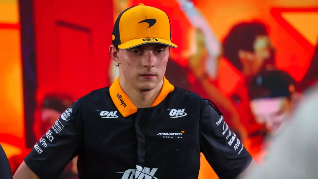 Piastri Snubbed as McLaren Celebrates F1 Title Drama Piastri Snubbed as McLaren Celebrates F1 Title Drama