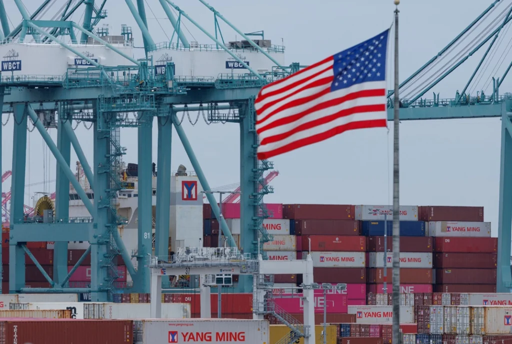 Pakistan Receives First-Ever Shipment of US Crude Oil Following Landmark Trade Deal akistan imports its second U.S. crude shipment, marking a major step toward energy diversification and reduced reliance on Gulf oil.