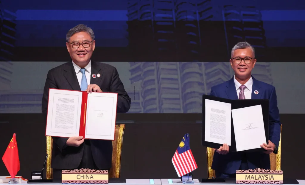 ASEAN and China Upgrade Free Trade Agreement to Strengthen Regional Economic Ties ASEAN and China enhance free trade pact, boosting cooperation in digital and green sectors amid US tariff pressures.