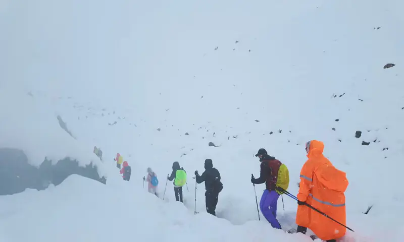 Rescuers Save Hundreds of Trekkers Stranded by Blizzard Near Mount Everest’s Eastern Face in Tibet Rescuers in Tibet save hundreds of trekkers stranded by a rare Mount Everest blizzard as heavy snow hits the Himalayas.