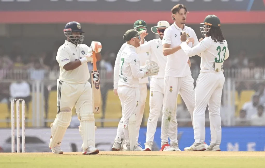 Ind vs SA 2nd Test: Simon Harmer Dismantles India as Proteas Dominate ind vs sa live test scoreboard
