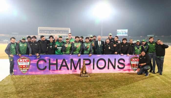 Nation Roars: Leaders Hail Pakistan’s Dominant Triumph in T20I Tri-Series Final