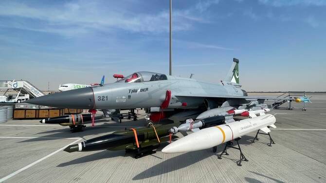 JF-17 Thunder jets: How did their demand increase suddenly? JF-17 Thunder loaded with Missiles
