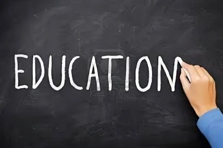 Benefits of Education in Pakistan Benefits of Education in Pakistan