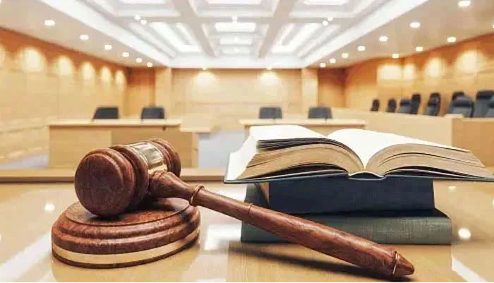 Apples and hand-wash bottle stolen from judge’s chamber: FIR lodged Lahore police register rare theft case over stolen apples and hand wash from judge’s chamber, prompting legal scrutiny.