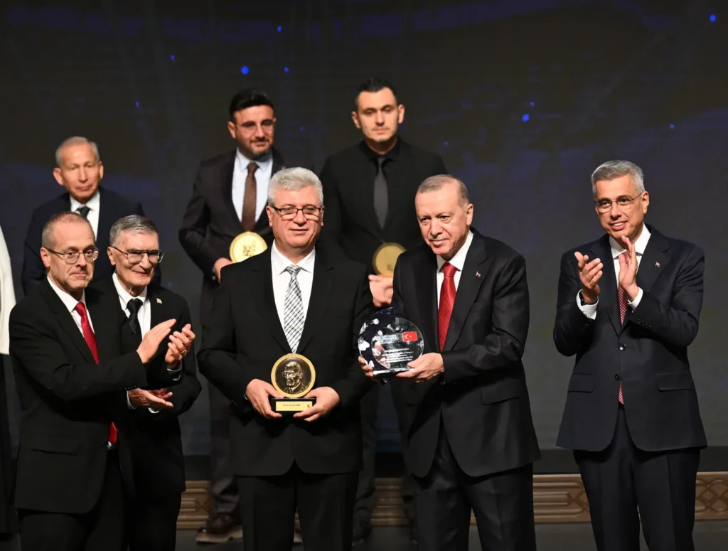 Erdogan Honoured With WHO Europe Award for Türkiye’s Humanitarian Support to Palestinians WHO honours Türkiye for Gaza humanitarian efforts as Erdogan highlights major health reforms and continued commitments to innovation.