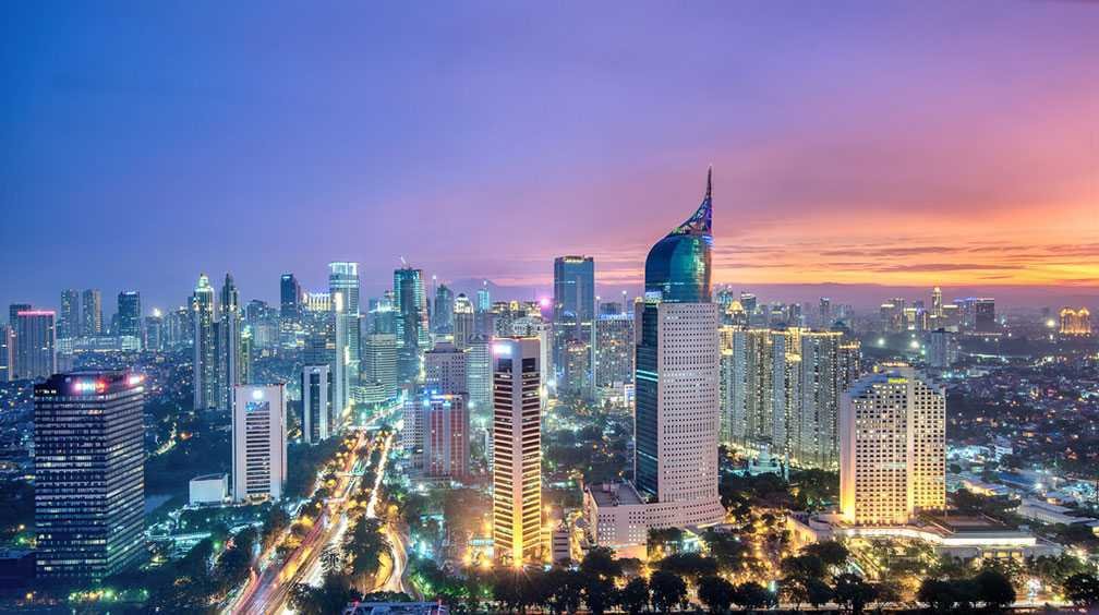 Jakarta Becomes World’s Largest City Surpassing Tokyo and Dhaka Jakarta overtakes Tokyo and Dhaka as the world’s largest city with nearly 42 million people amid rapid urban growth