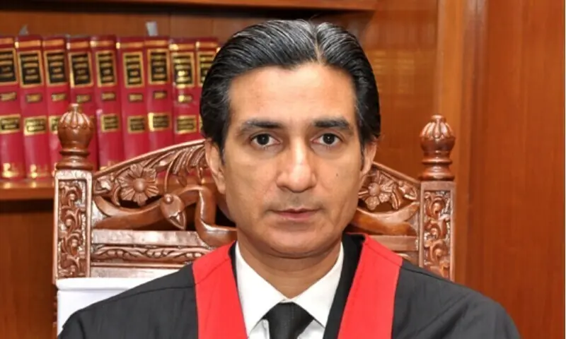 Justice Shams Mehmood Mirza Resigns After Passage of 27th Amendment Justice Shams Mehmood Mirza resigns after the 27th Amendment alters judicial powers, intensifying concerns over constitutional and institutional independence.