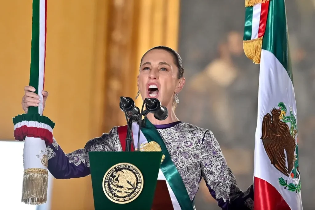 President Sheinbaum files assault complaint, urges nationwide anti-harassment law, reigniting Mexico’s debate on women’s safety.