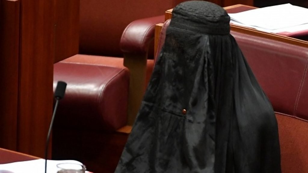 Far-Right Australian Politician Wears Burqa in Parliament