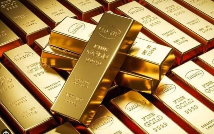 Pakistanis buy 90 Tons of Gold a year from informal channels: CCP’s Maiden Report on Gold Market The Competition Commission of Pakistan report identifies deep-rooted barriers that suppress competition and distort market functioning